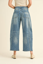 High Stride Barrel Jean