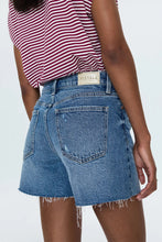 Kennedy Mid Rise Short